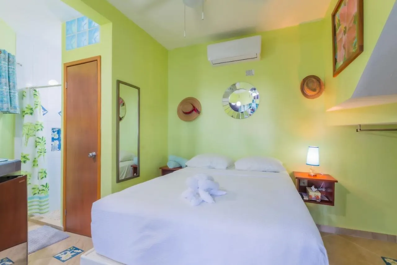 Apartment Casa Cielo Studio 1 With Tropical Garden Patio Isla Mujeres